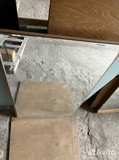 Зеркало настенное