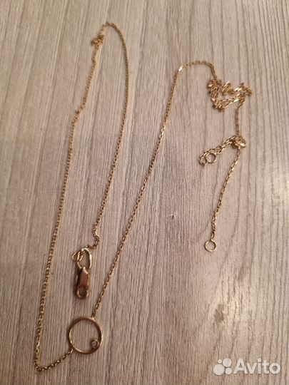 Золотое колье с фианитом