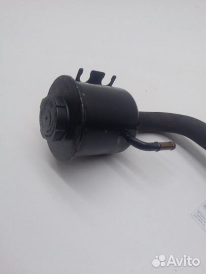 Бачок гидроусилителя руля Nissan Vanette Serena