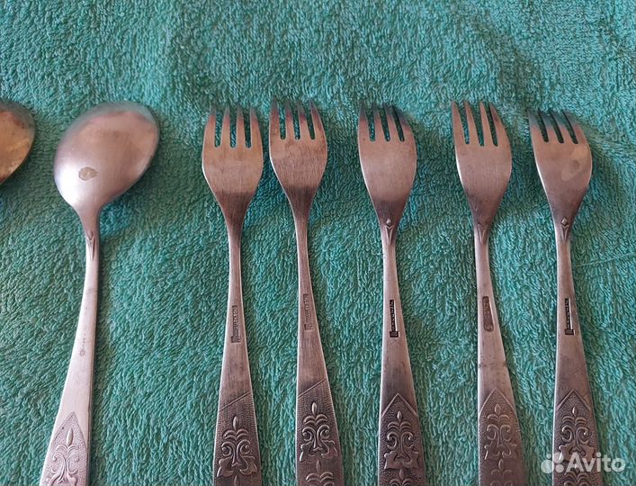 Мельхиоровые вилки ложки СССР 9 штук