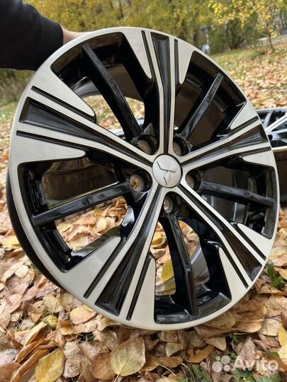 Оригинал Mitsubishi R18 5;114.3