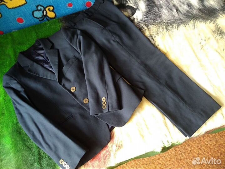 Школьный костюм