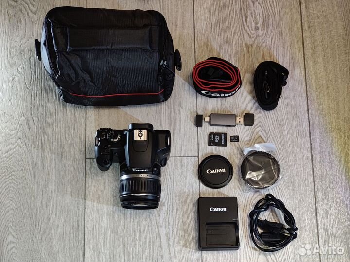 Canon 1000d kit (пробег 2682 кадра) как новый