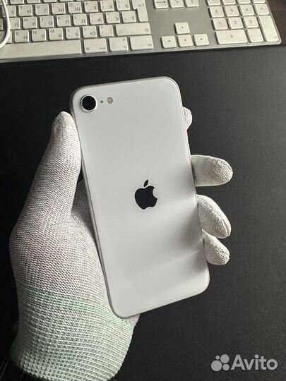 iPhone SE (2020), 64 ГБ