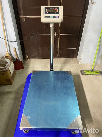Напольные товарные фасовочные весы Мехэлектрон