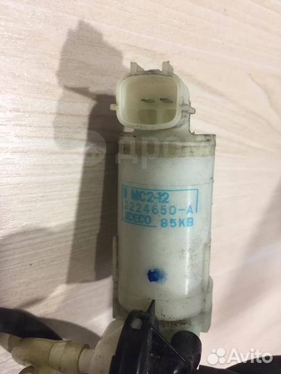 Насос мотор омывателя лобового стекла на Infiniti