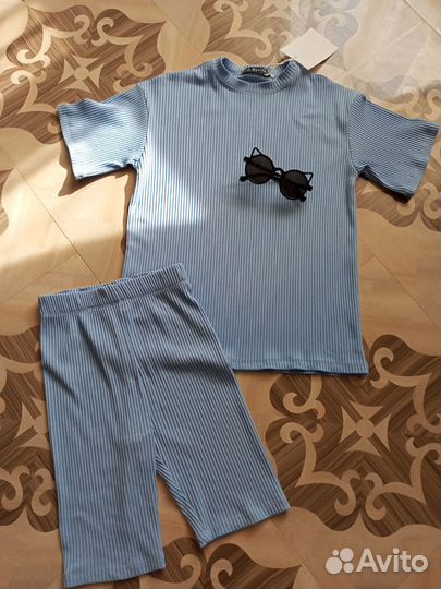 Костюм летний новый
