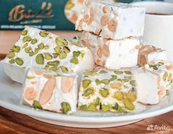 Батончики с орехом из нуги оптом