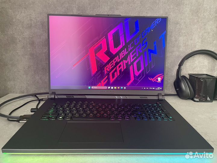 Asus ROG Strix 18