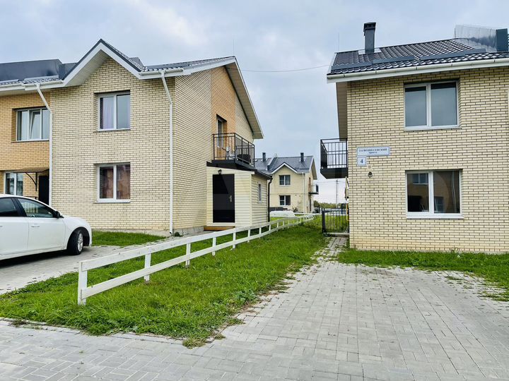 3-к. квартира, 63,4 м², 1/2 эт.