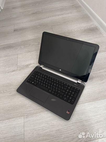 Ноутбук HP 4 ядра 2 видеокарты 8gb ssd+hdd