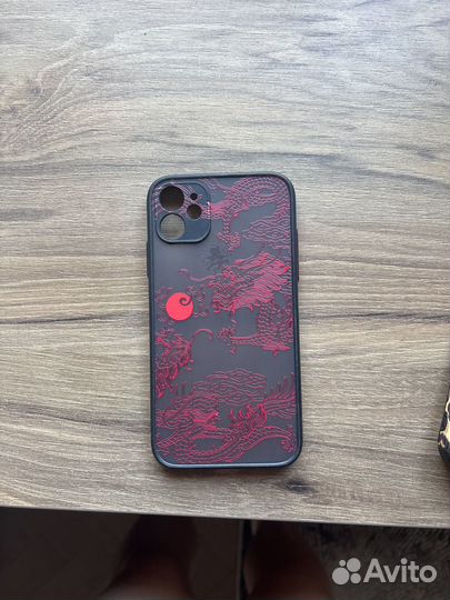 Чехол на iPhone 11 б/у