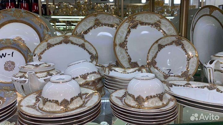 Набор столовой посуды на 12 персон