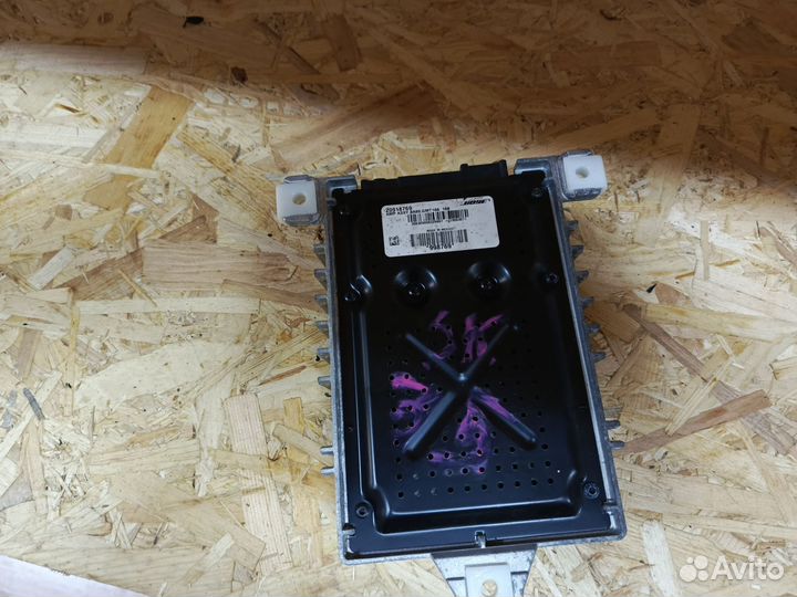 Усилитель акустический системы Bose Cadillac SRX 2