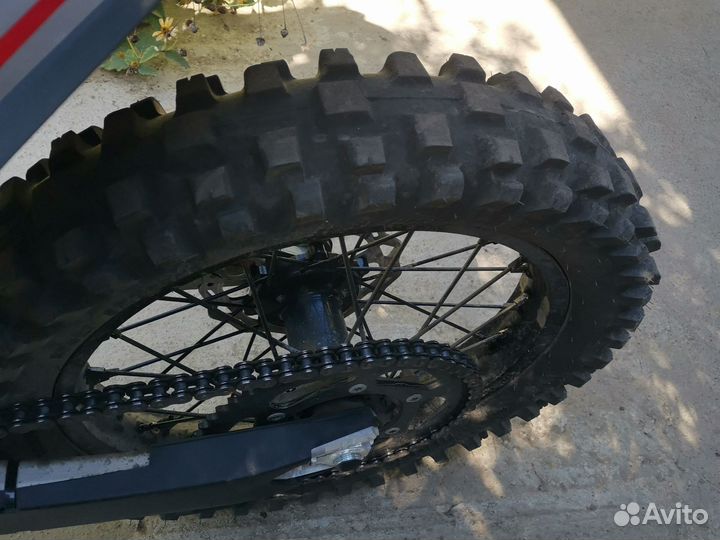 Regulmoto Crosstrec 300