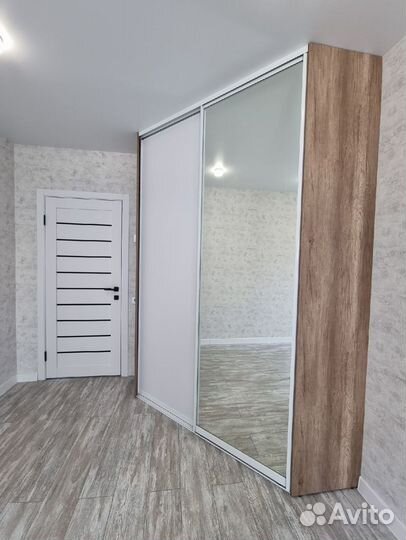 Шкаф стенка