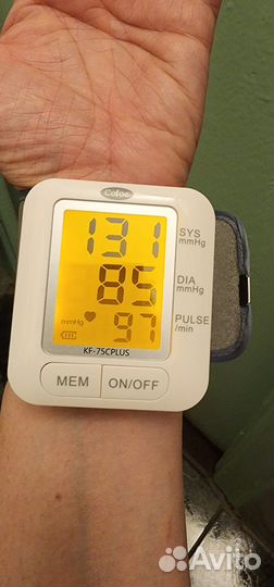 Тонометр на запястье