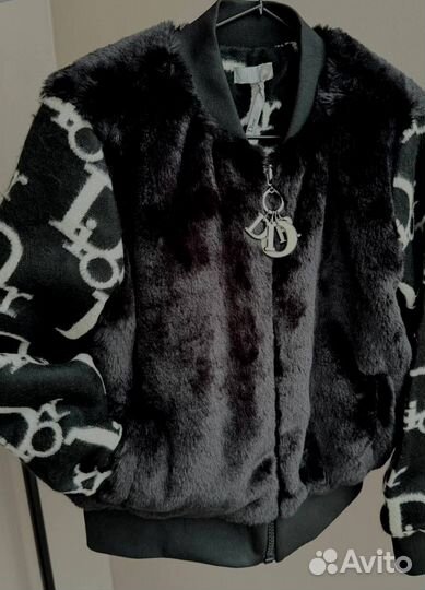 Куртка брендовая новая