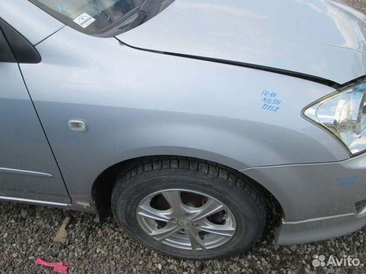 Крыло переднее правое Toyota Allex NZE124 1NZ-FE