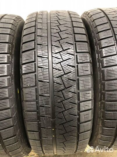 Pirelli Ice Asimmetrico 215/60 R16 98W