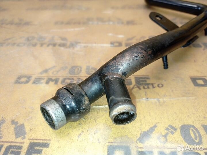 Трубка системы охлаждения 1.6 1.8 T Passat B5 A4