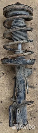 Стойка подвески передняя правая Opel Omega A 2.0