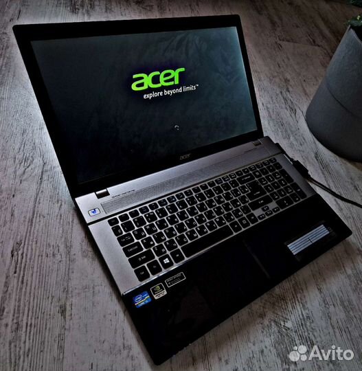 Acer aspire V3 17.3
