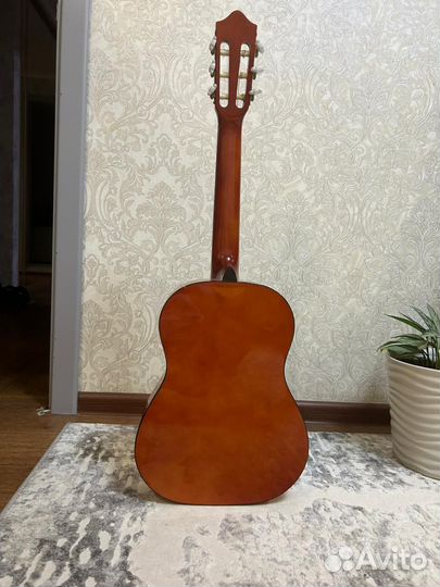 Гитара классическая 1/2