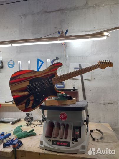 Мастеровая электрогитара