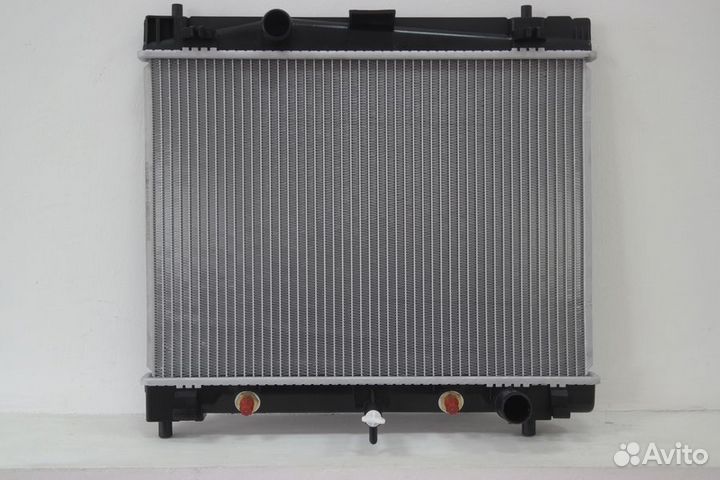 Радиатор Toyota Corolla (E180) 12-19 / Ractis 05-1