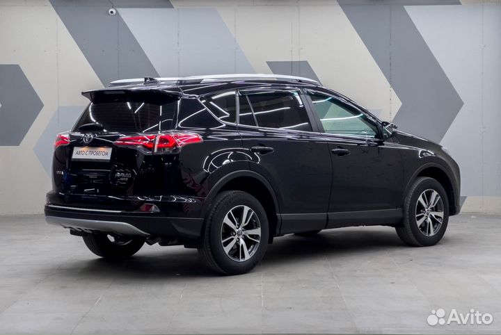 Toyota RAV4 2.2 AT, 2018, 102 800 км