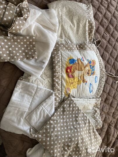 Бортики в кроватку (комплект)