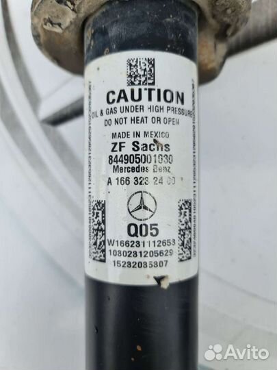 Передние амортизаторы Mercedes ML166