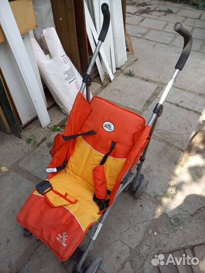 Прогулочная коляска
