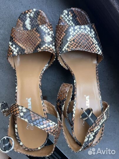 Босоножки Alba