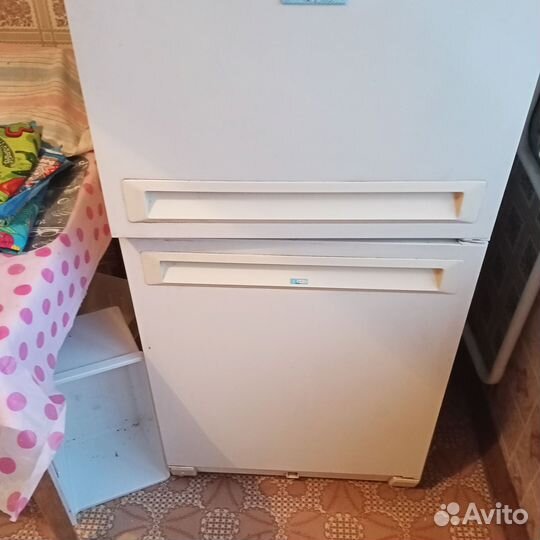 Холодильник stinol