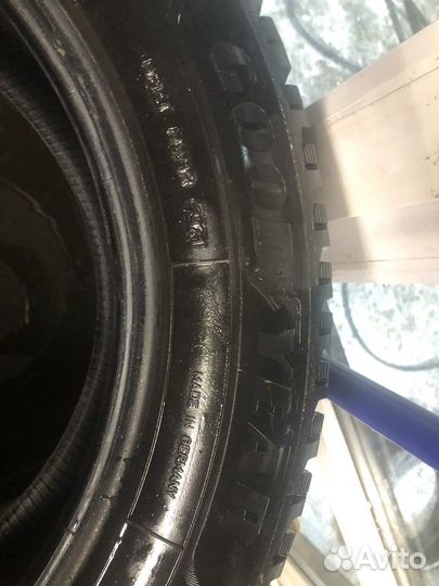 Goodyear UltraGrip Arctic 2 SUV 215/60 R17