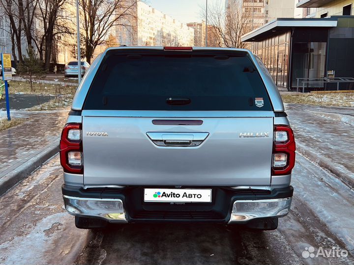 Toyota Hilux 2.8 AT, 2017, 135 400 км