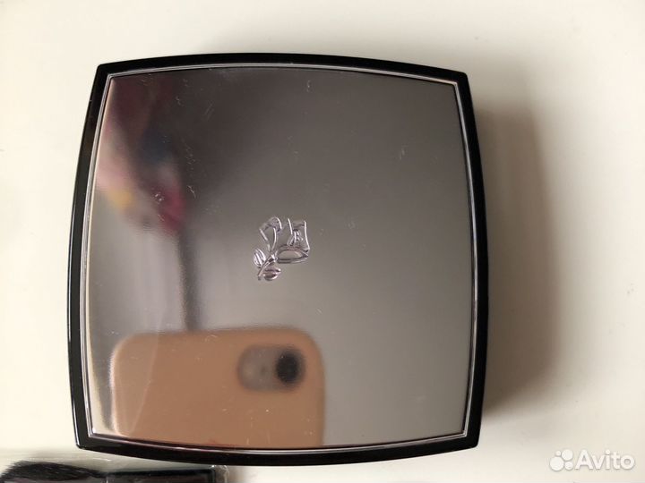 Пудра lancome с эффектом сияние 04