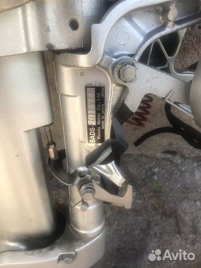 Продается лодочный мотор honda