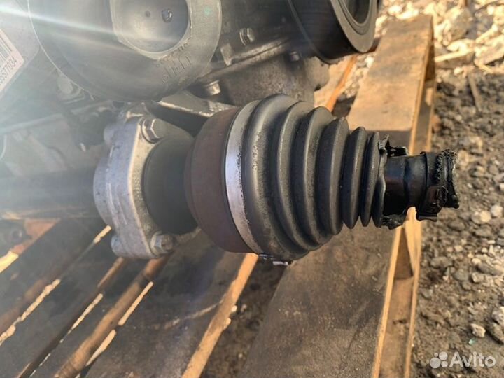 Привод правый Opel Insignia A20DTJ 2011