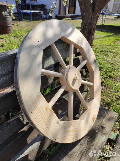 Колесо деревянное от телеги