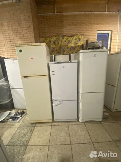 Холодильник новый