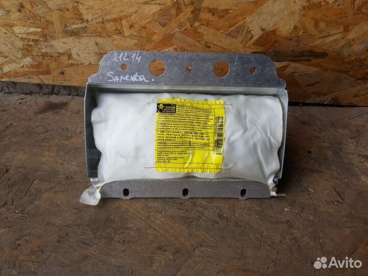 Подушка безопасности пассажира Kia Sorento 2002-2