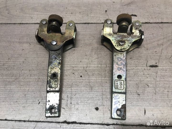 Ролик сдвижной двери Mercedes Vito W638 OM611 2003