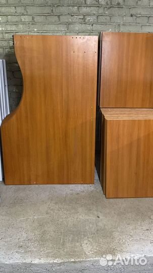 Офисный стол