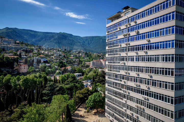 2-к. квартира, 85 м², 4/14 эт.