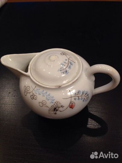 Антикварный молочник (чайник)