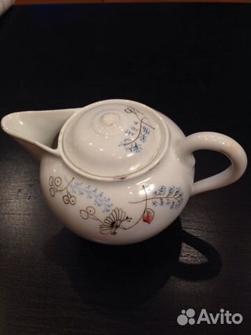 Антикварный молочник (чайник)