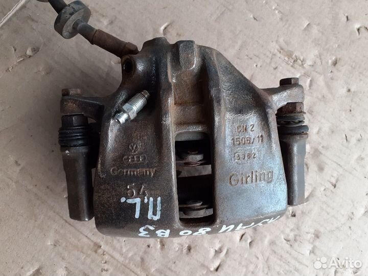 Суппорт передний левый Ауди 80,90